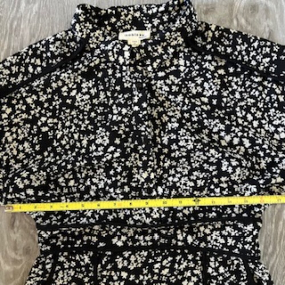 Black and White Floral Midi Dress - Classic Short Sleeve - Picture 5 of 10